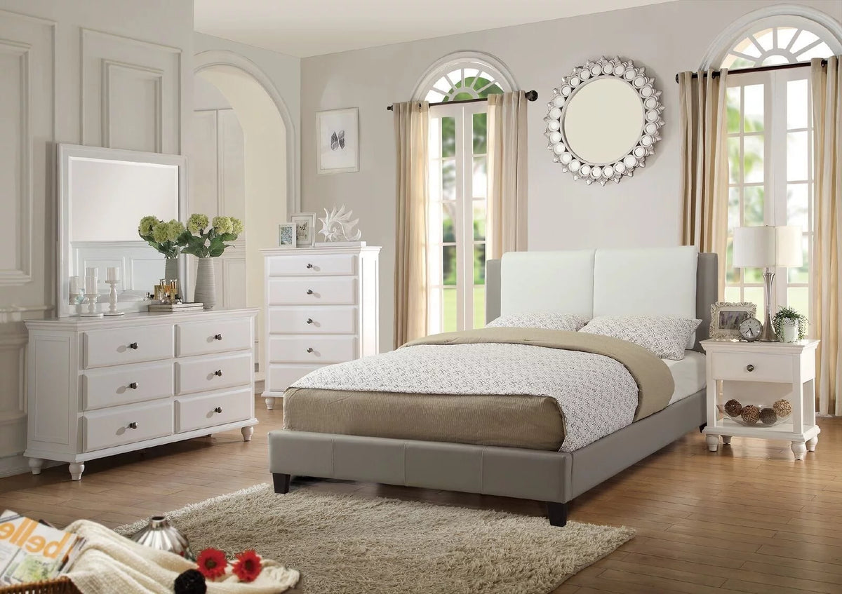 Queen Size 3pc Bed Set with 2 Nightstands S914