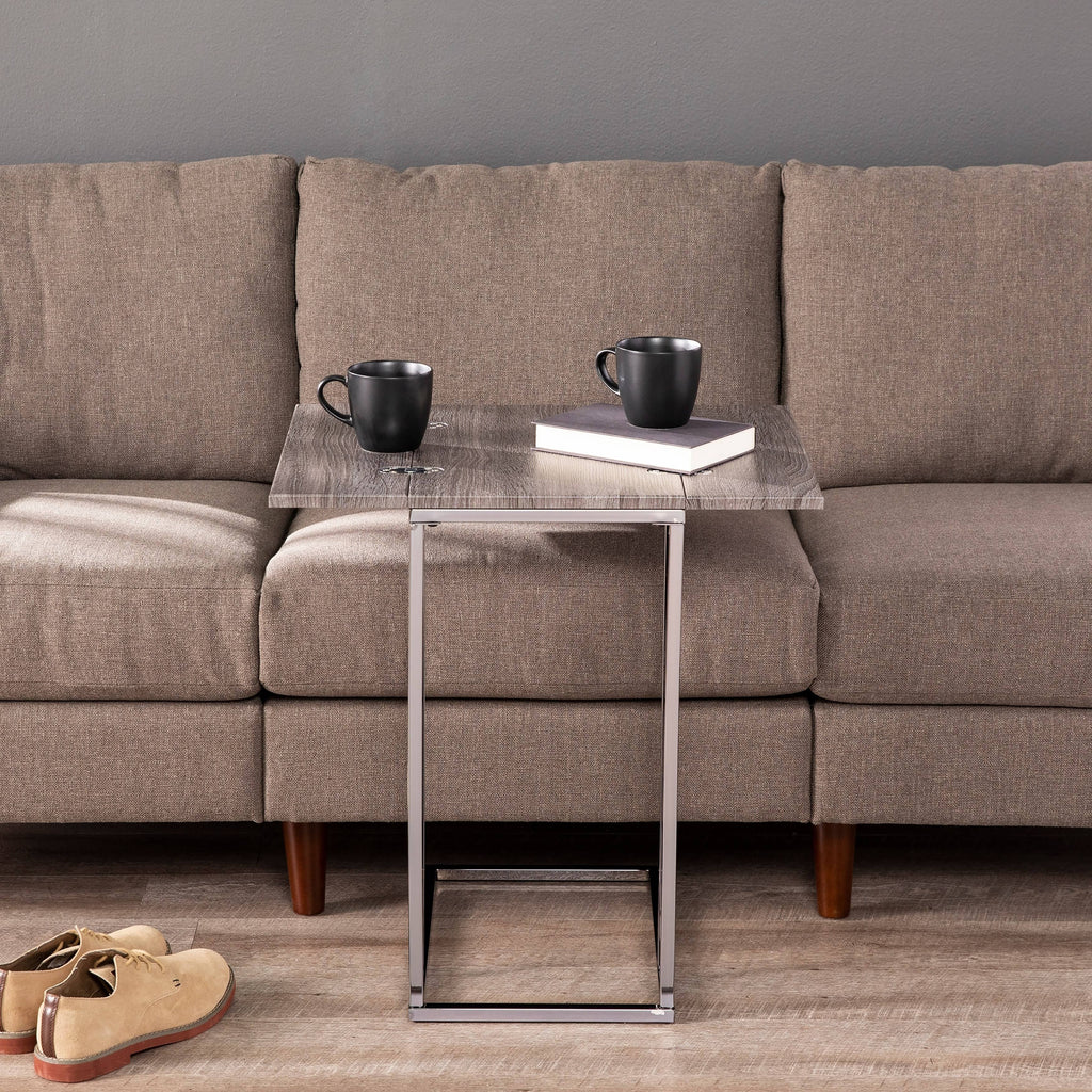 Expandable C-Table Q1371