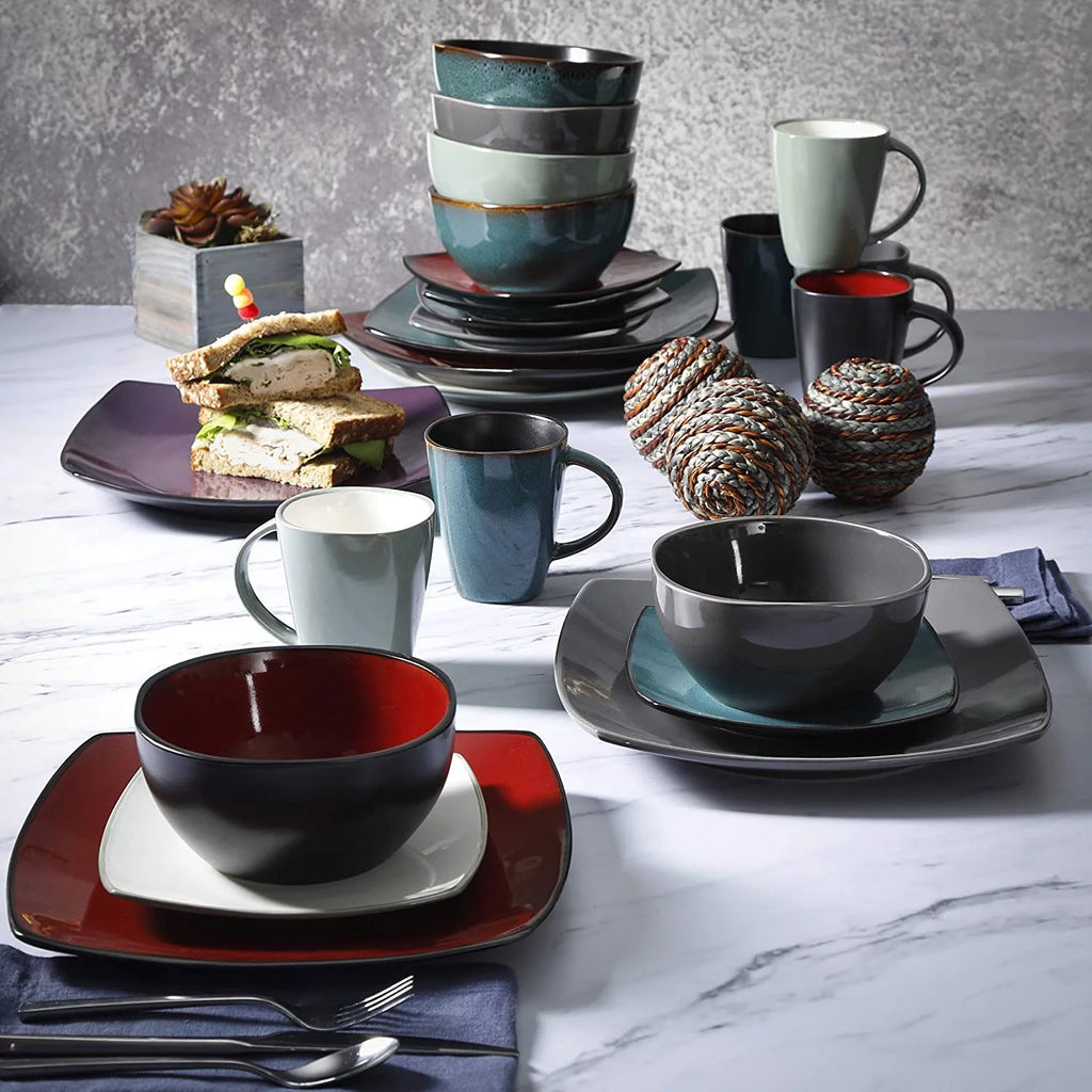16 Pc Teal Dinnerware Set N931