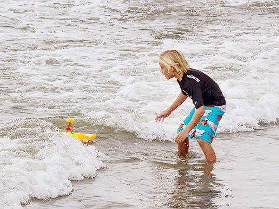 Wave Powered Mini-Surfer and Surfboard Toy H363576
