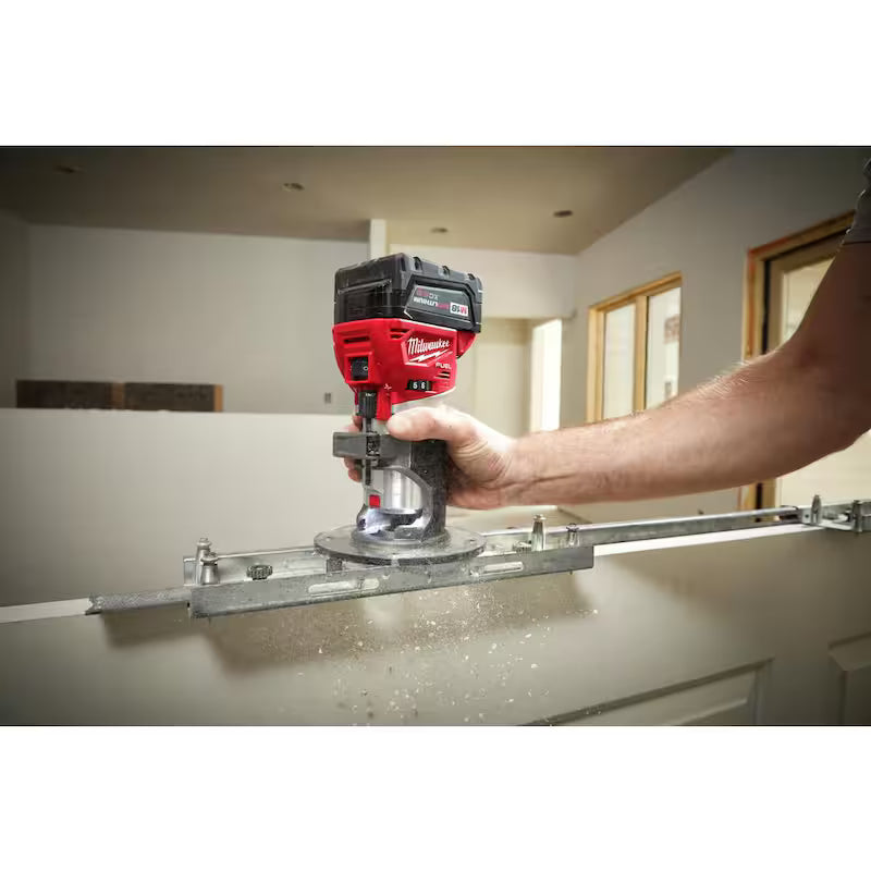 18V Lithium-Ion Brushless Cordless Compact Router with 5.0 Ah Battery D95028