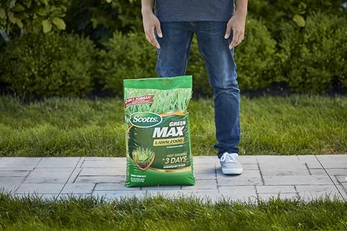 Lawn Fertilizer Plus Iron Supplement 5,000 sq. ft. 16.67 lbs. L5281