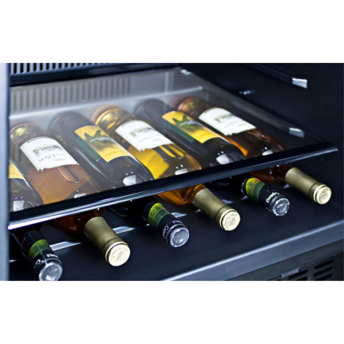 Outdoor Built-In Refrigerator with Lock and Stainless Steel Exterior P1689