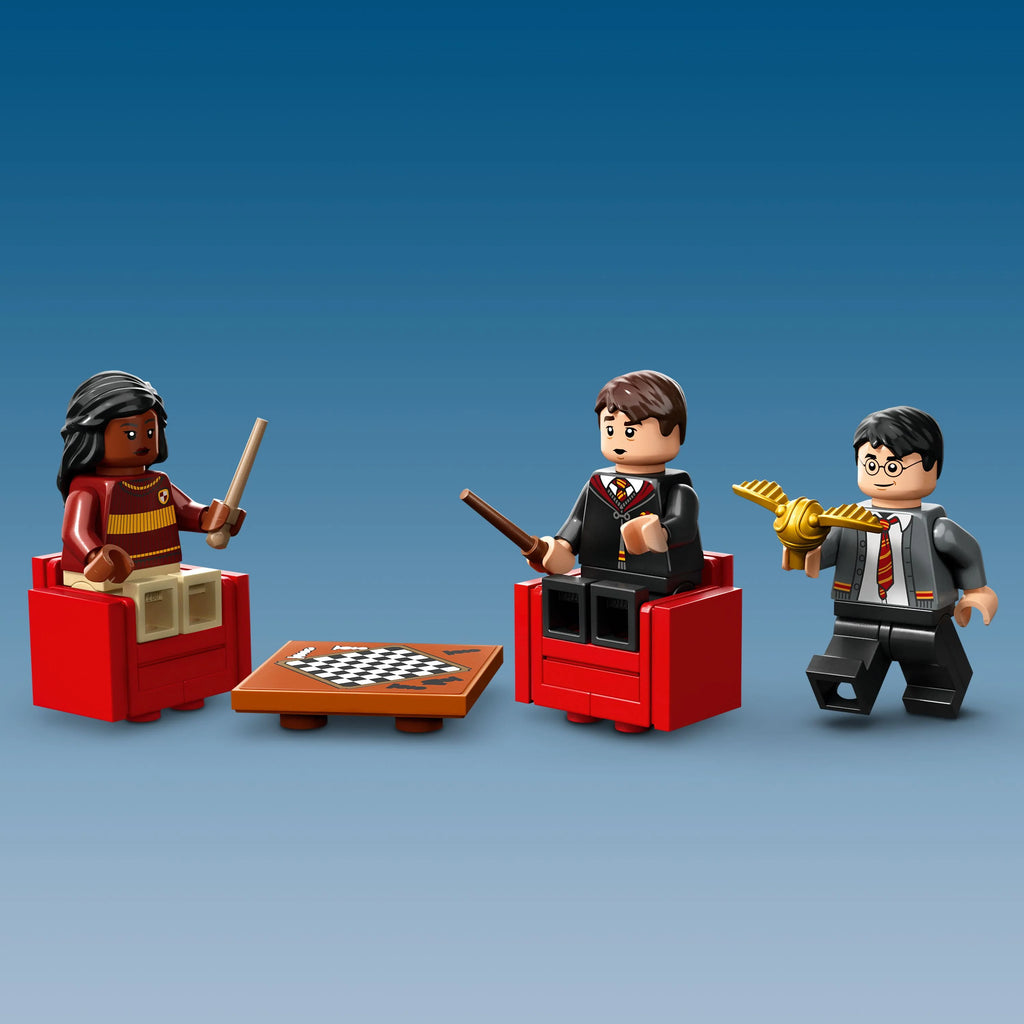 Building Set with 3 Minifigures T728189