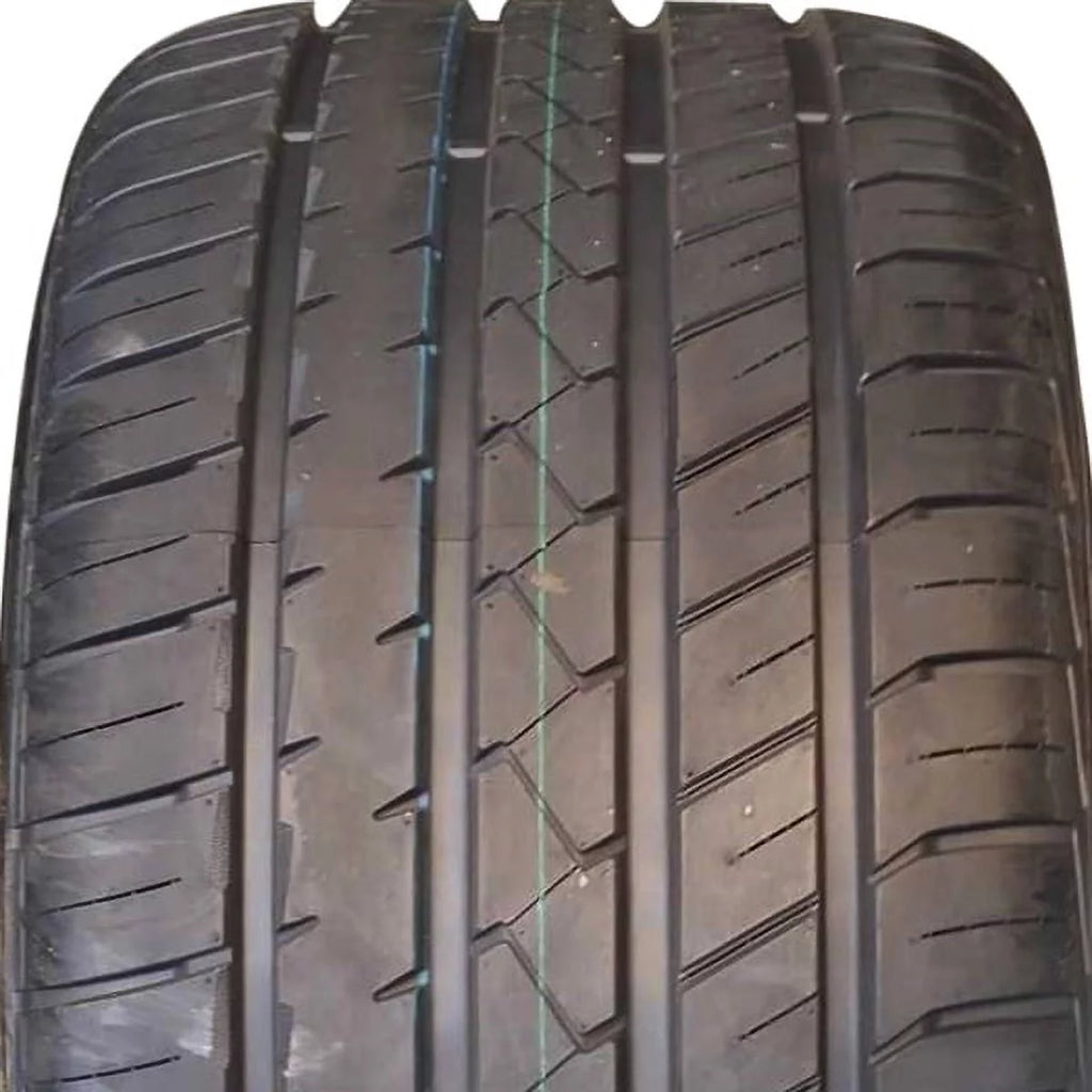 245/35ZR20 95W XL All Season Ultra High Performance Tires X178843